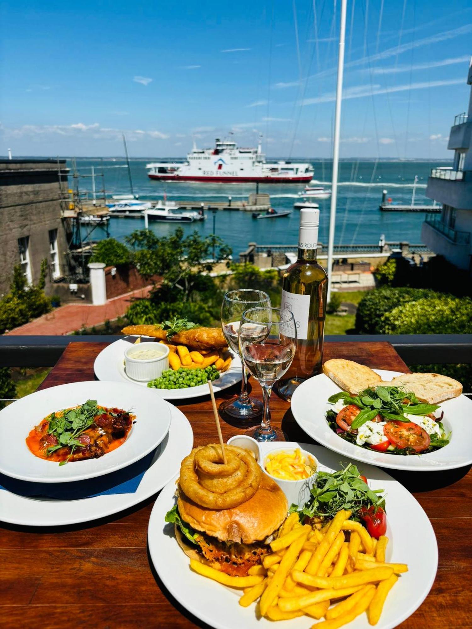 Hotel Royal Ocean Racing Club Cowes  Esterno foto