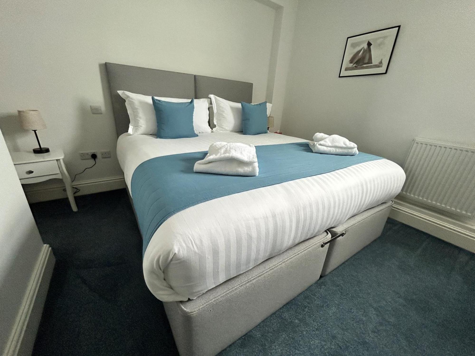 Hotel Royal Ocean Racing Club Cowes  Esterno foto