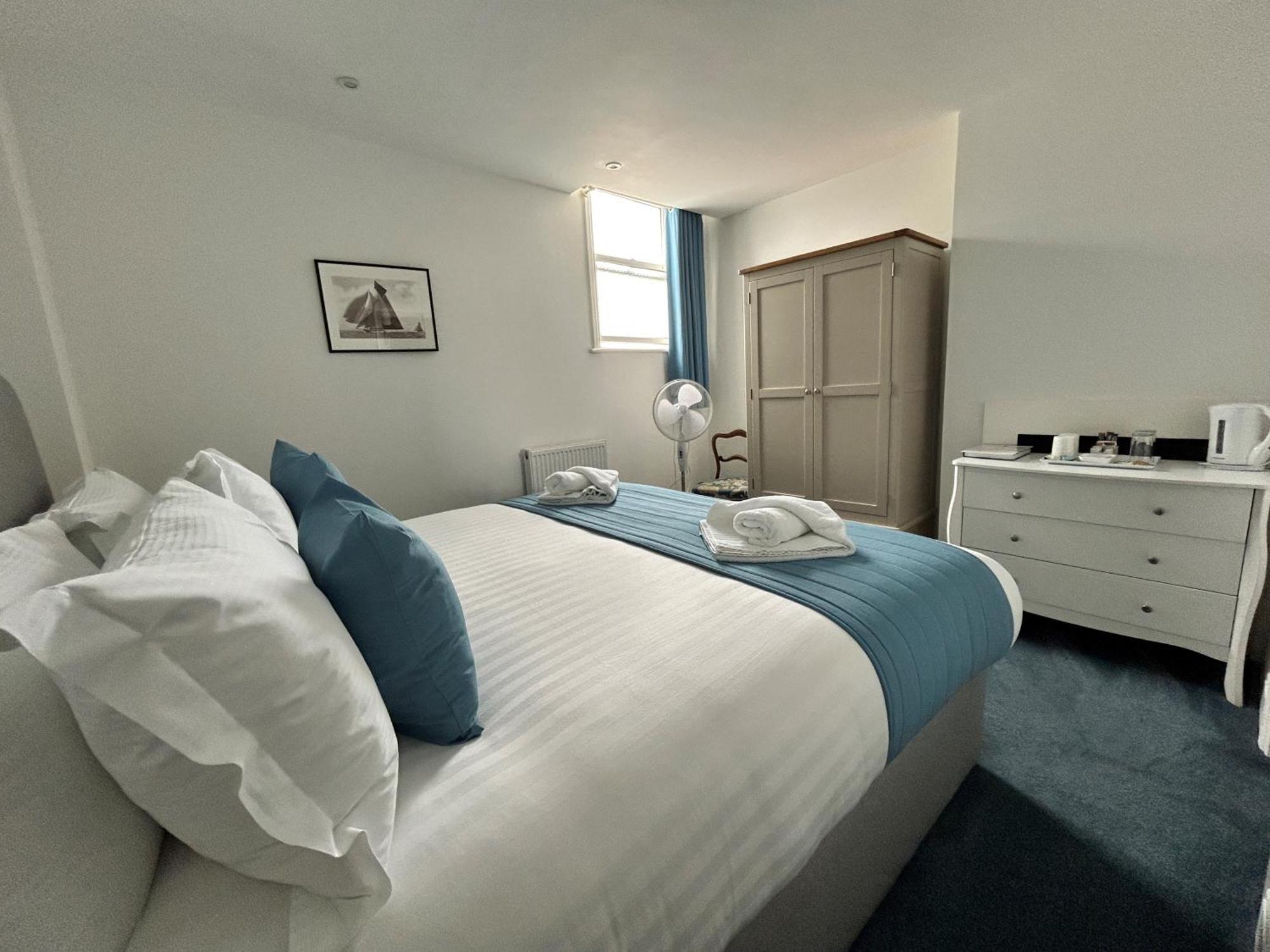 Hotel Royal Ocean Racing Club Cowes  Esterno foto